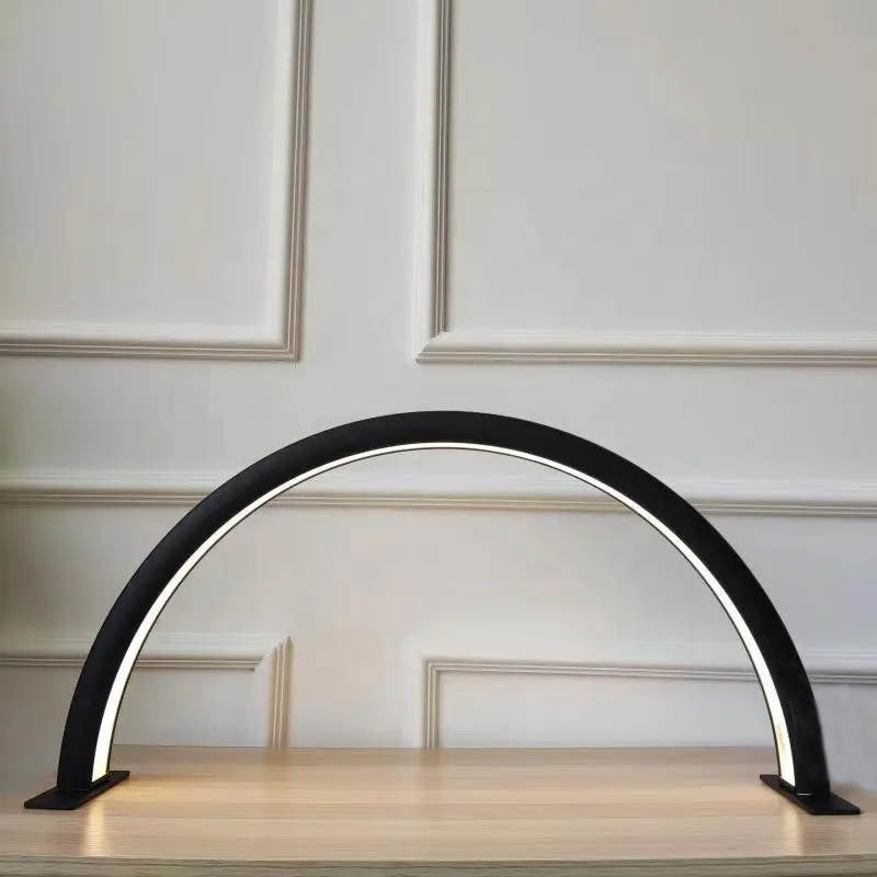 Pro Table Lamp